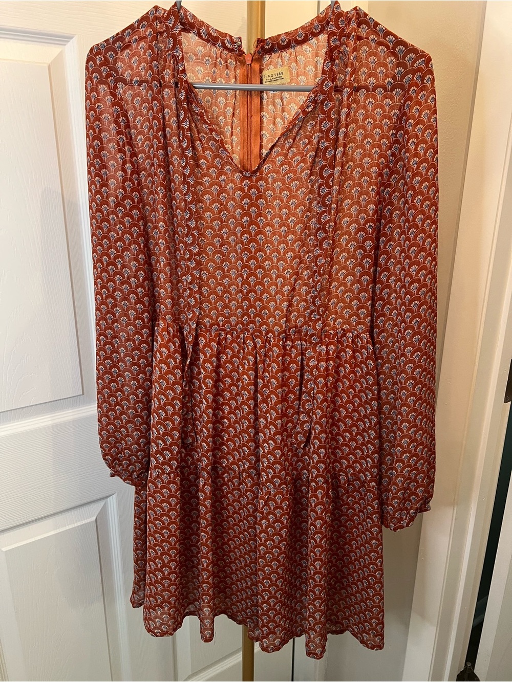 Piko 1988 Rust Printed V-Neck Midi Dress